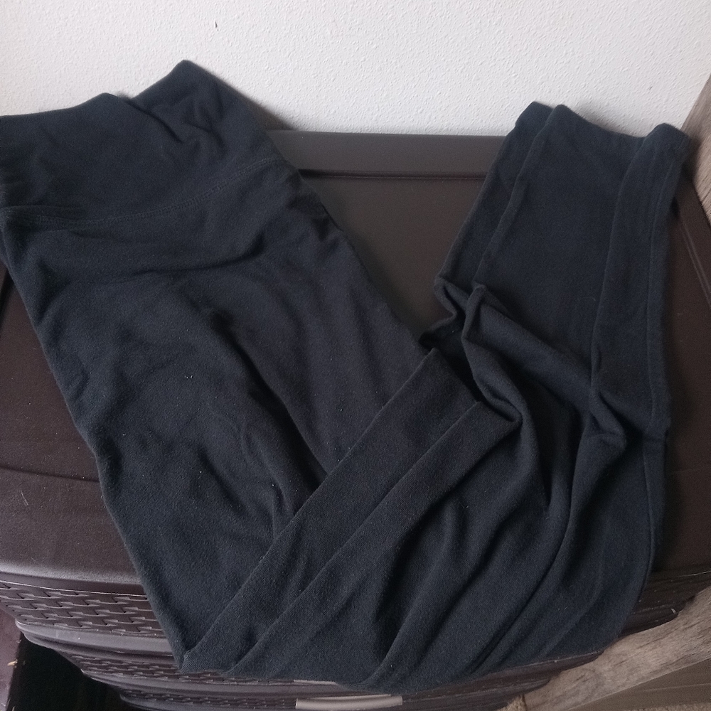 VS All Black Yoga Pants